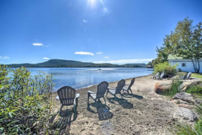 Beach and Kayaks Waterfront Cabin on Lake Pleasant!